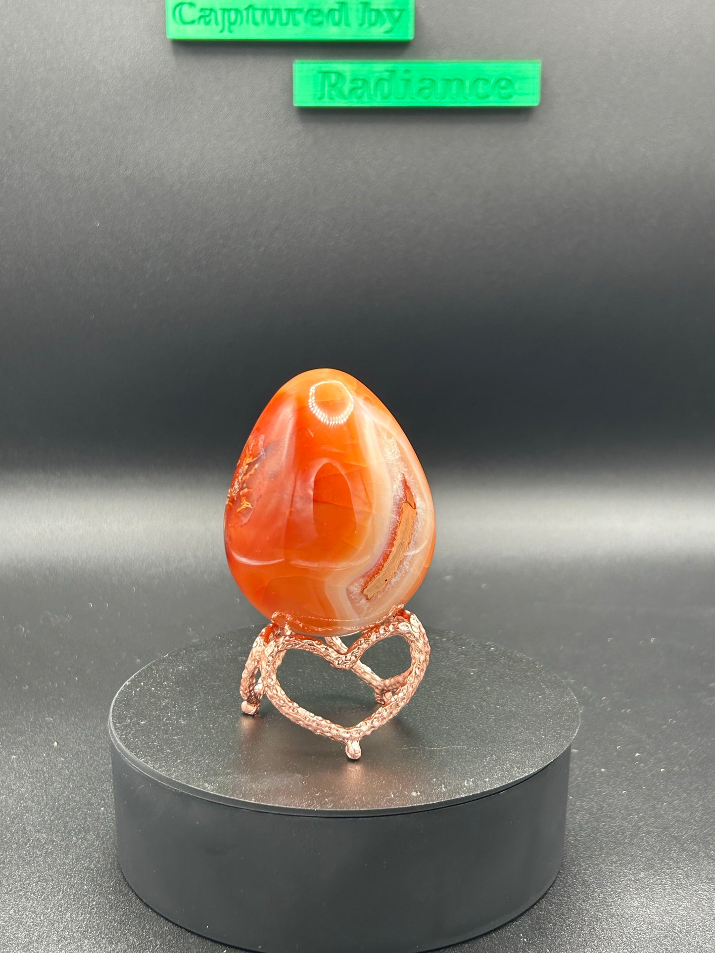 Carnelian Egg w/stand