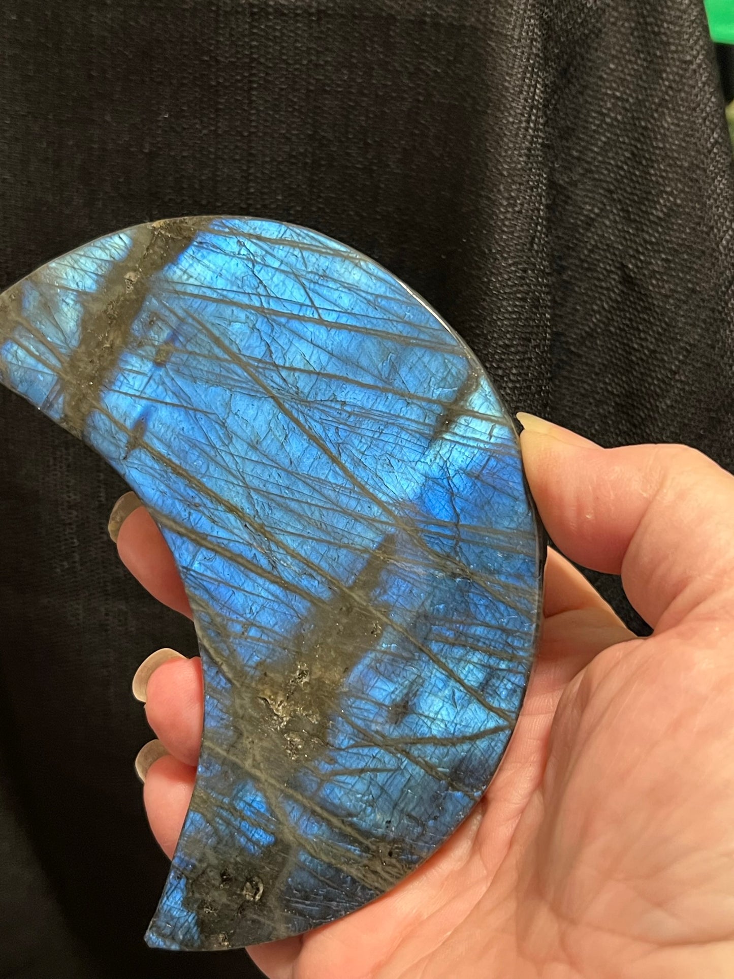 Labradorite Moon with Strong Blue Flash A4